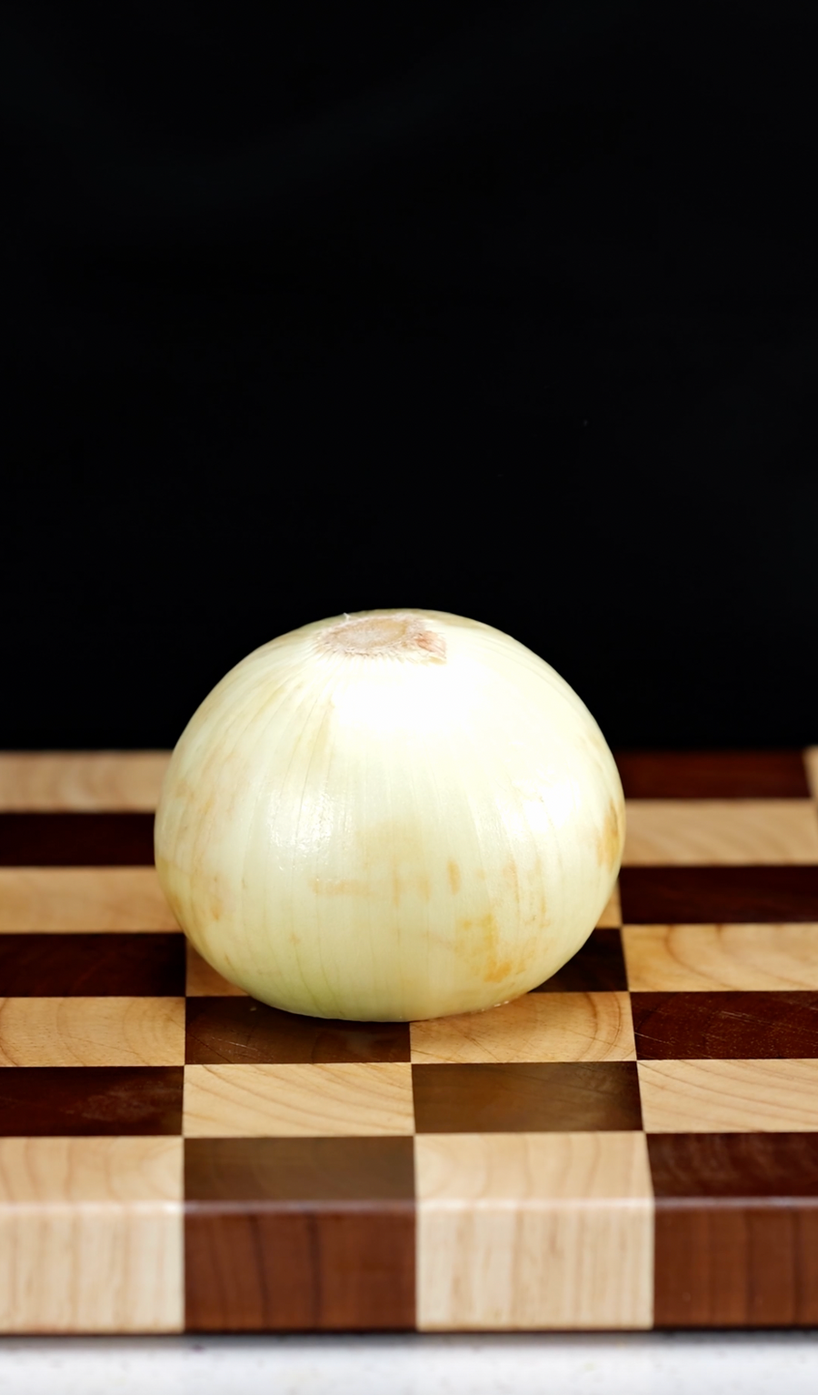 The Pearl Eye Edition – Signature Knife by JIKKO®