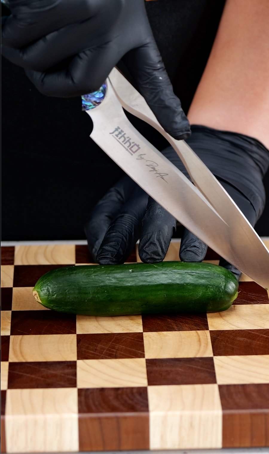 The Pearl Eye Edition – Signature Knife by JIKKO®